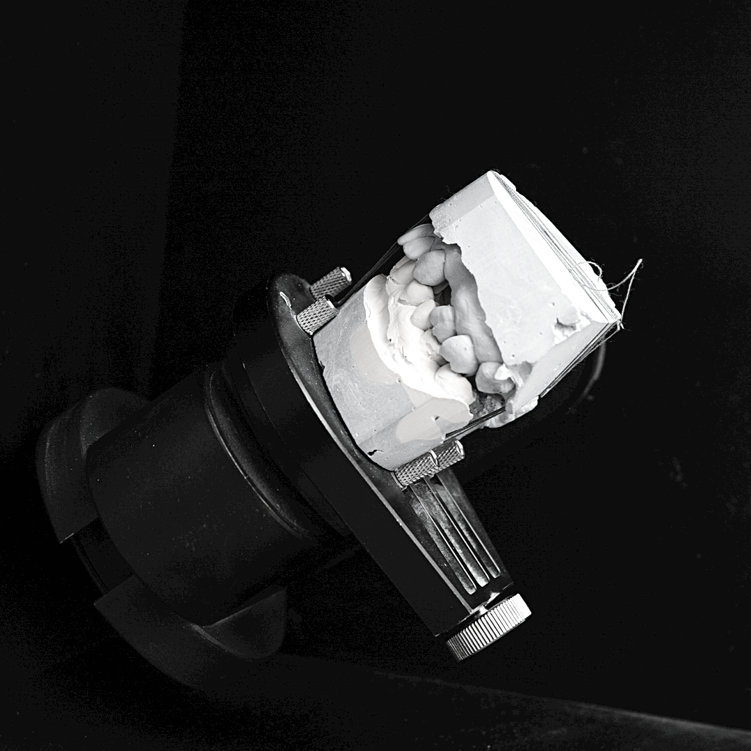 4E5C9B49-D8C1-4B30-898B-9E4B21AE455F